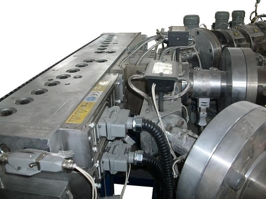 915mm 1220mm Duvar Paneli WPC Tahta Makine / Pencere Profili Makina Yapımı 55kw, 37 Kw