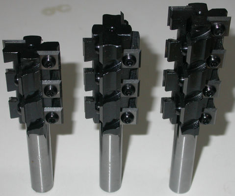 Tersinir Bıçaklarla CNC Düz Bit Değiştirilebilir Karpit Uçlu CNC Yönlendirici Uçlar