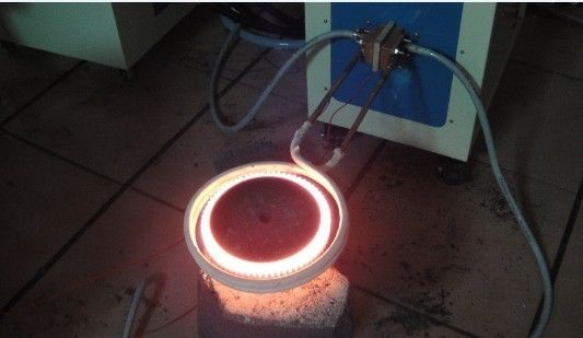 Söndürülmesi için 25KW Süper Ses Frekans indüksiyon İndüksiyon Isıtma cihazı cihazı