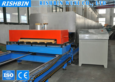 Metal Yüzey Cam Yünü ve PU Sandviç Panel Makinası Kesintisiz Kesim İle