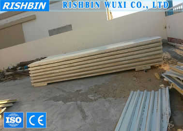 Metal Yüzey Cam Yünü ve PU Sandviç Panel Makinası Kesintisiz Kesim İle